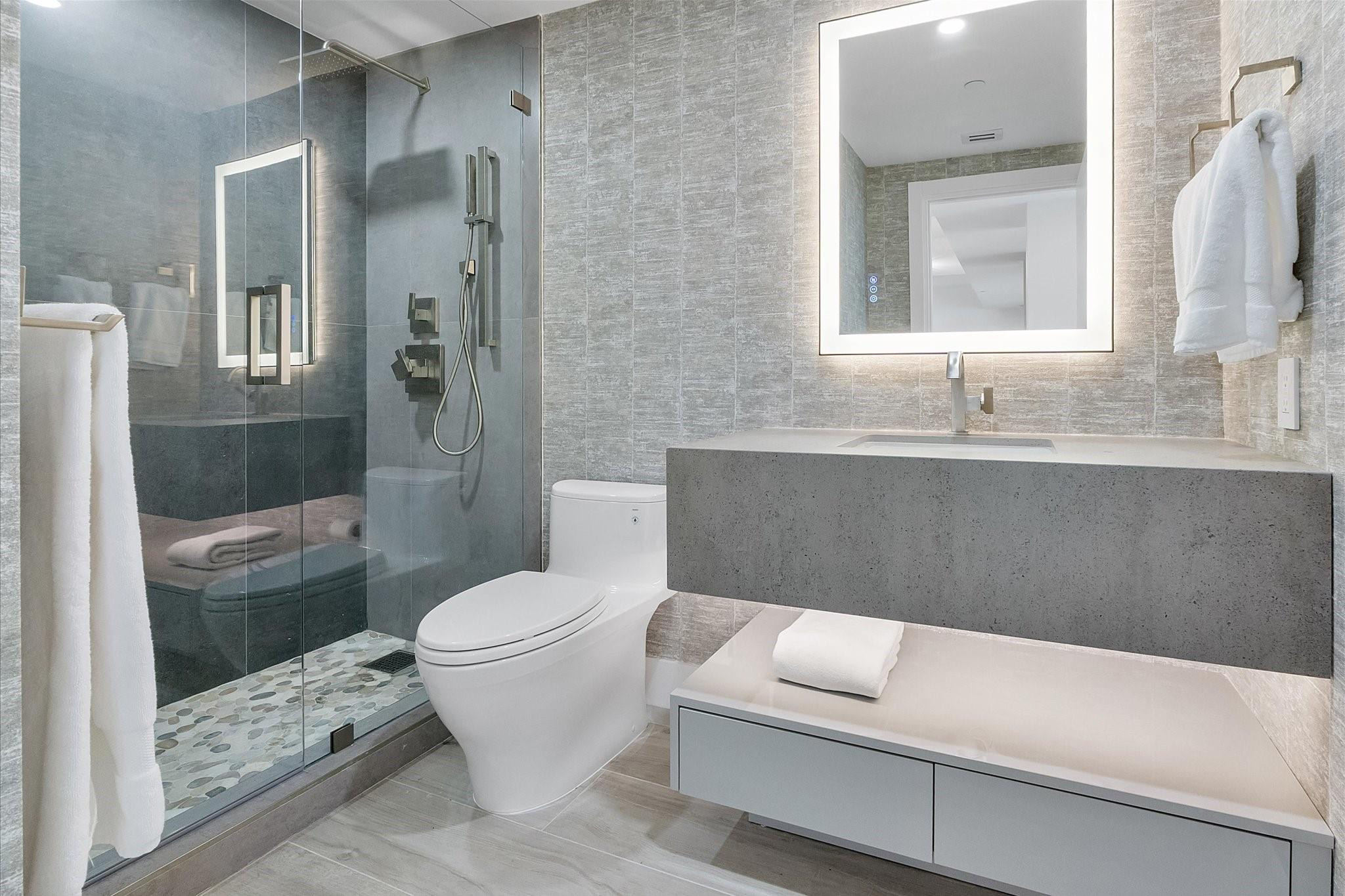 3100 N Ocean #1706 Fort Lauderdale, FL 33308