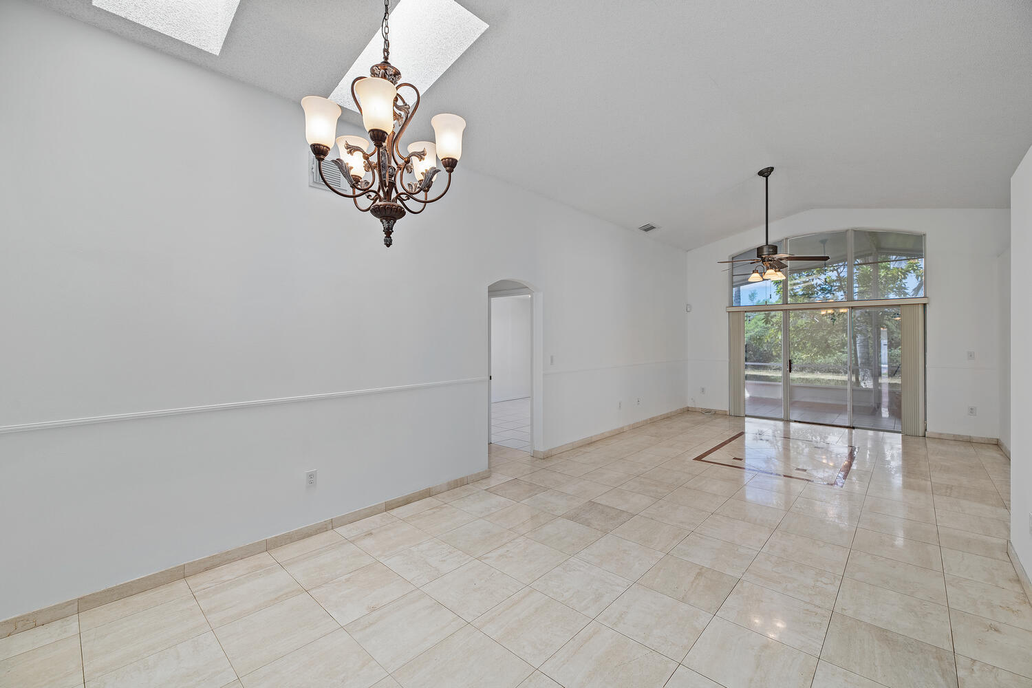 870 NW 166th Ave