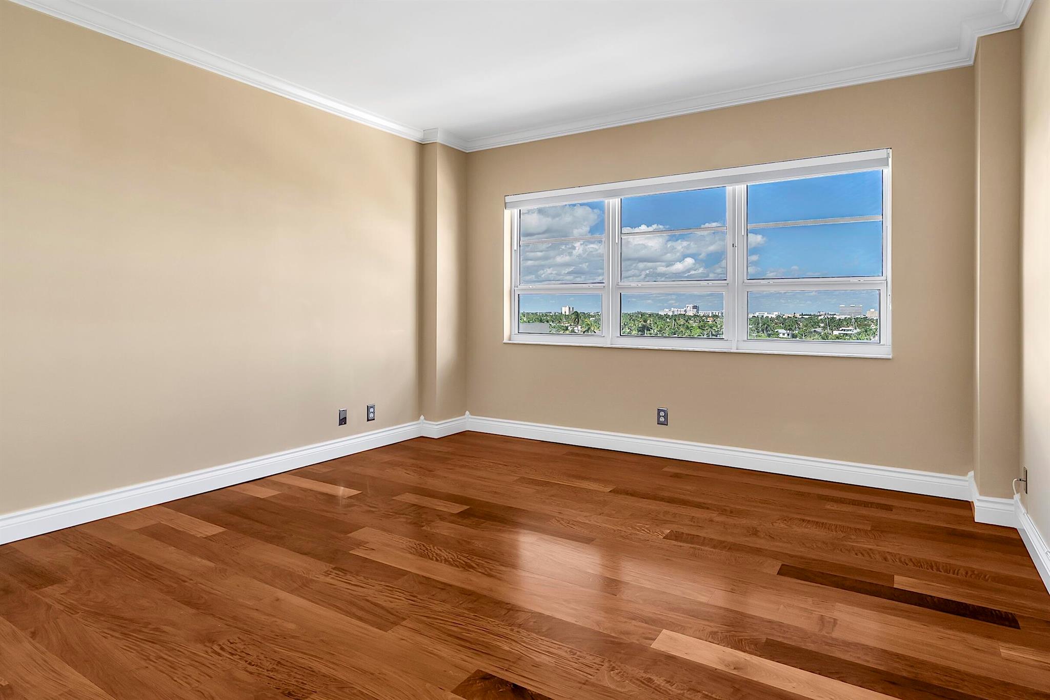 image Marine Tower Condo32