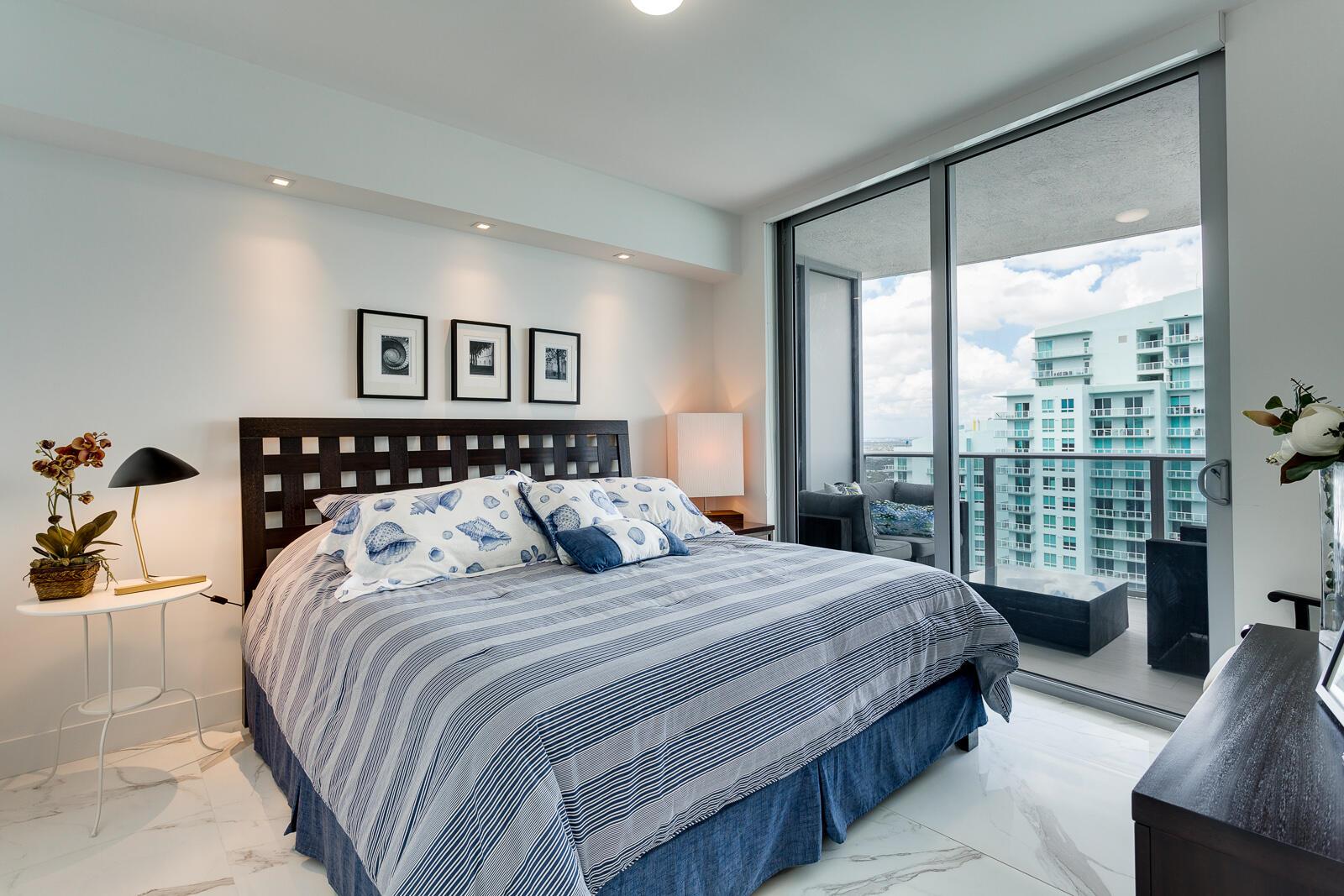 image Aria On The Bay Condo12