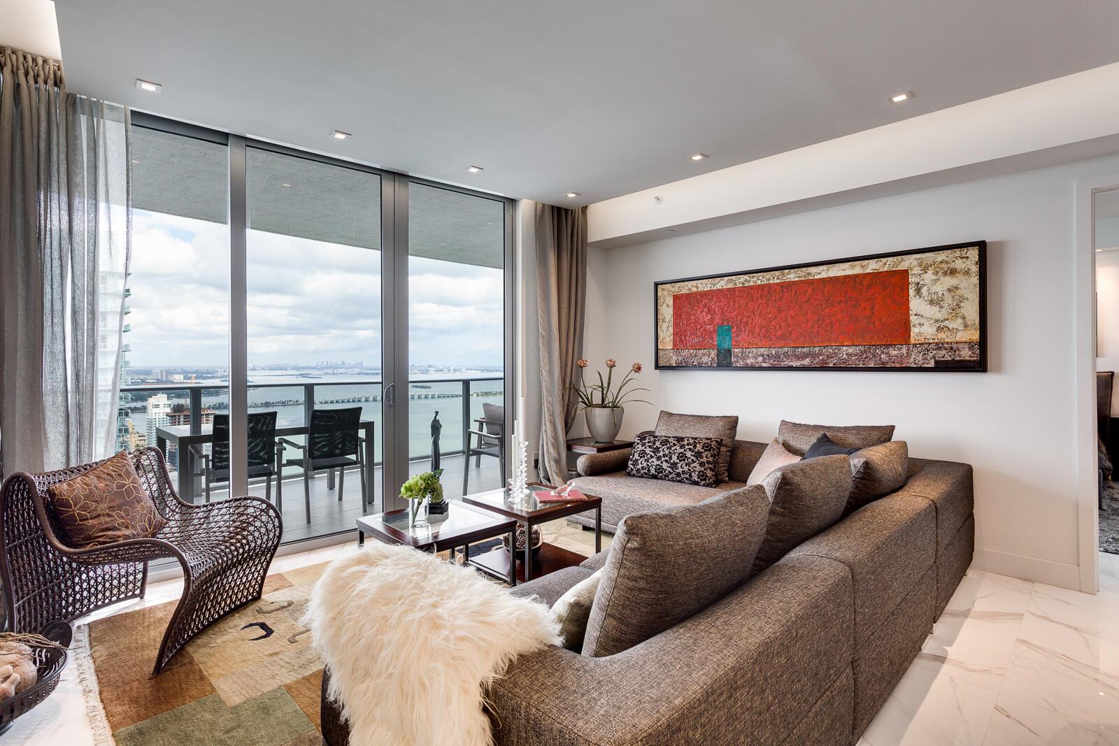 image Aria On The Bay Condo3