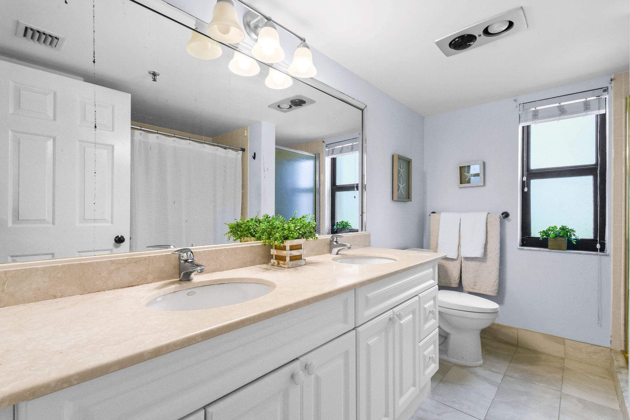 19800 Sandpointe Bay Dr #108 Tequesta, FL 33469