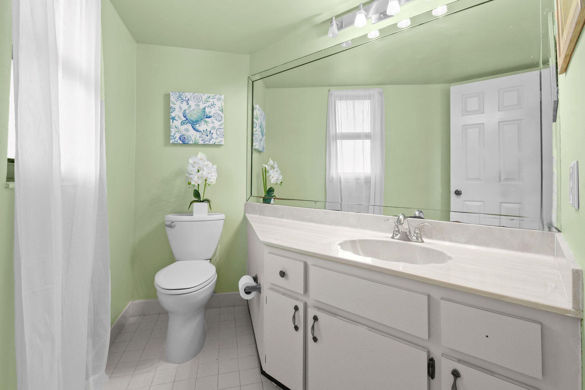 19800 Sandpointe Bay Dr #108 Tequesta, FL 33469