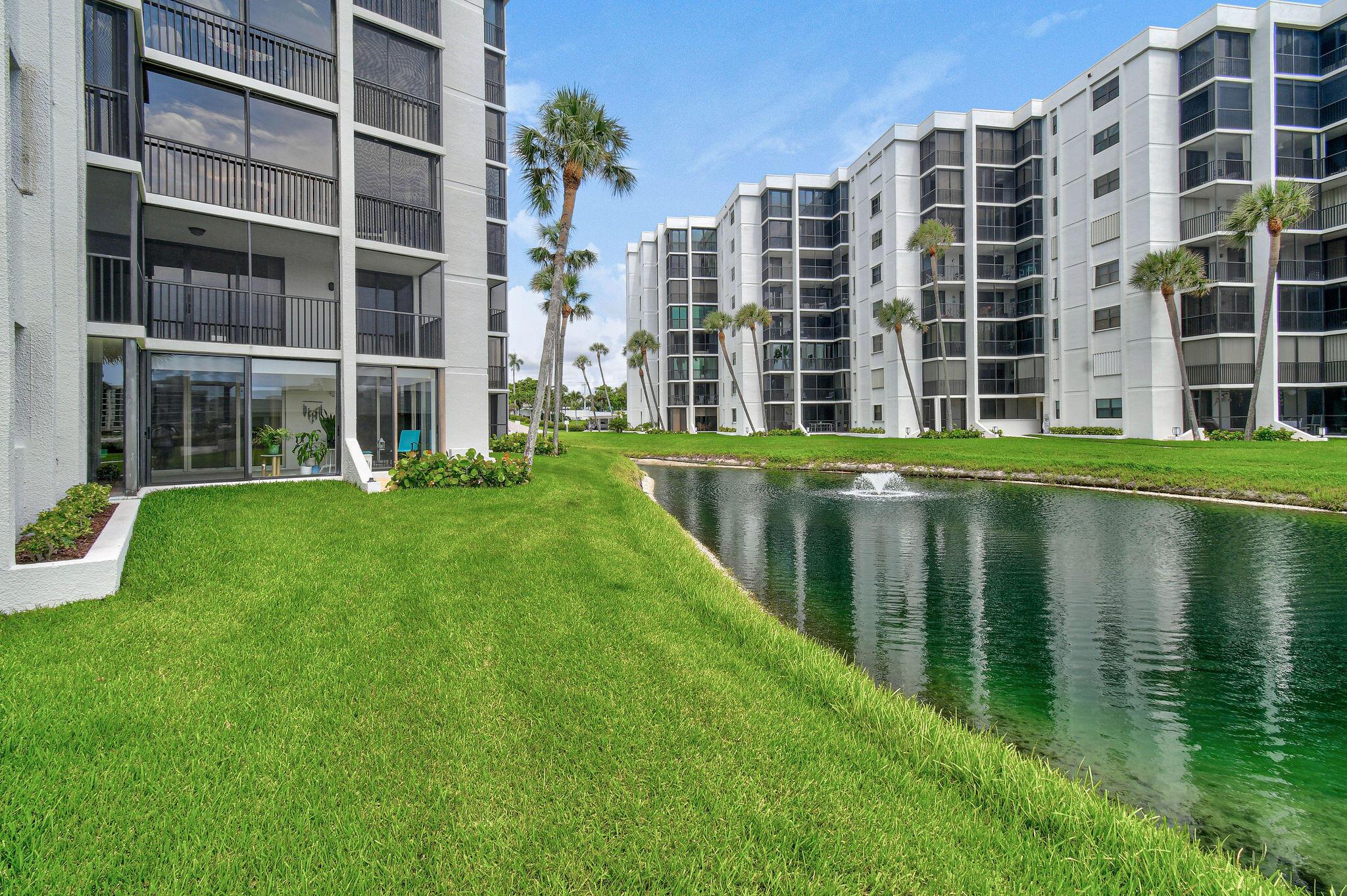 19800 Sandpointe Bay Dr #108 Tequesta, FL 33469