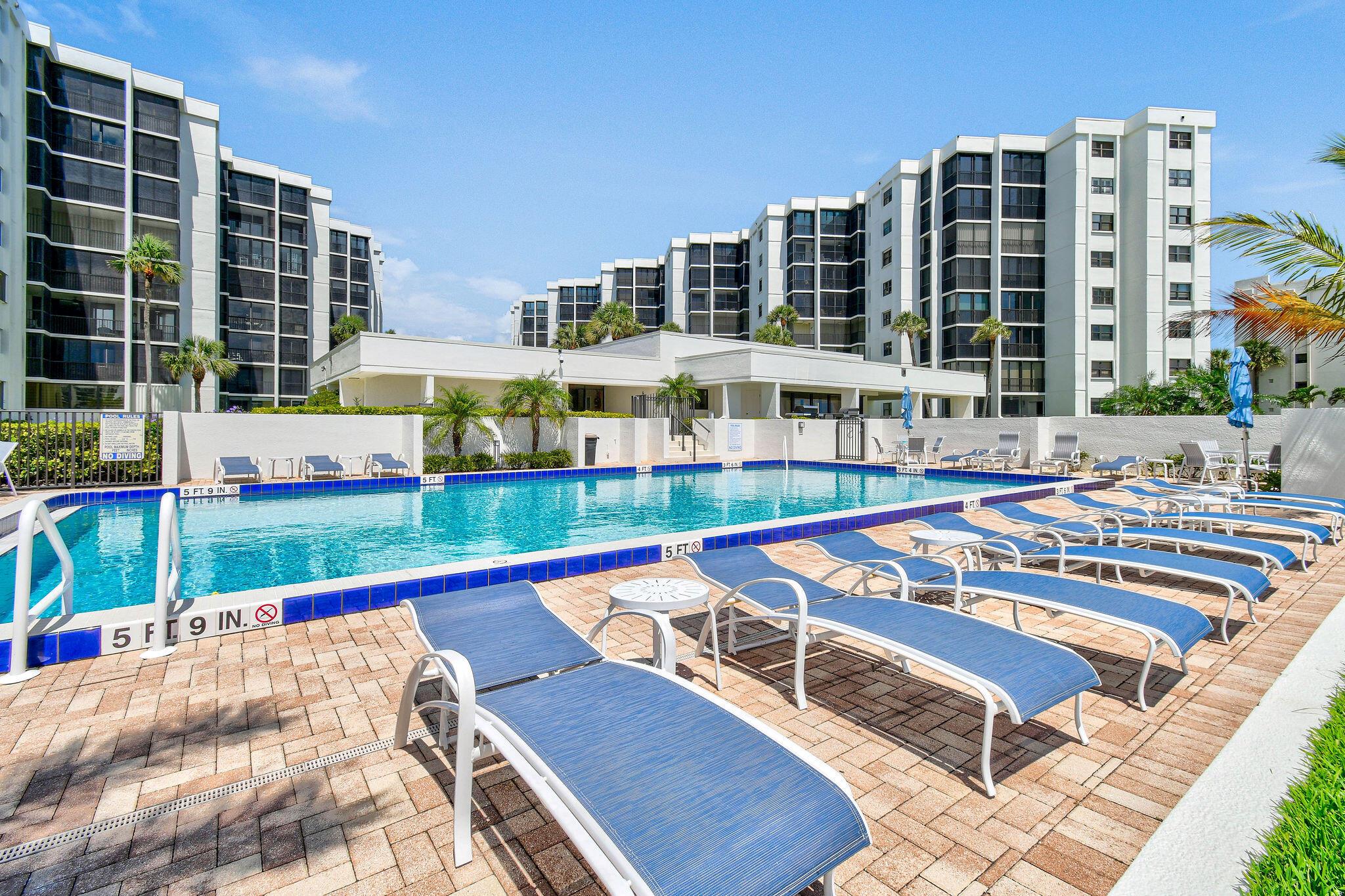 19800 Sandpointe Bay Dr #108 Tequesta, FL 33469