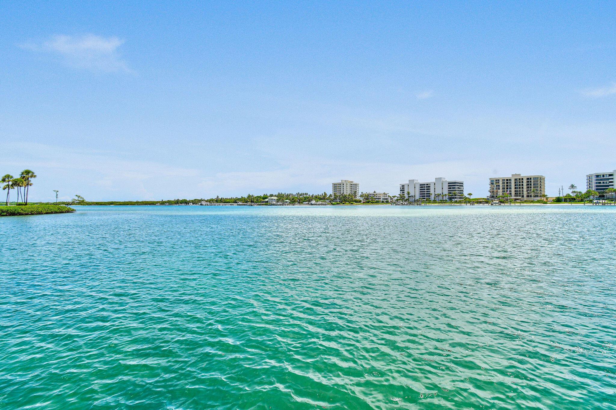 19800 Sandpointe Bay Dr #108 Tequesta, FL 33469