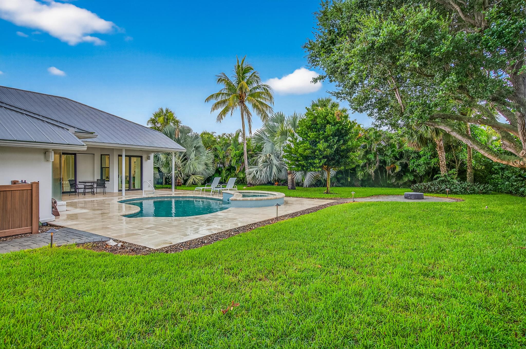 2160 Sanford Ct Vero Beach, FL 32963