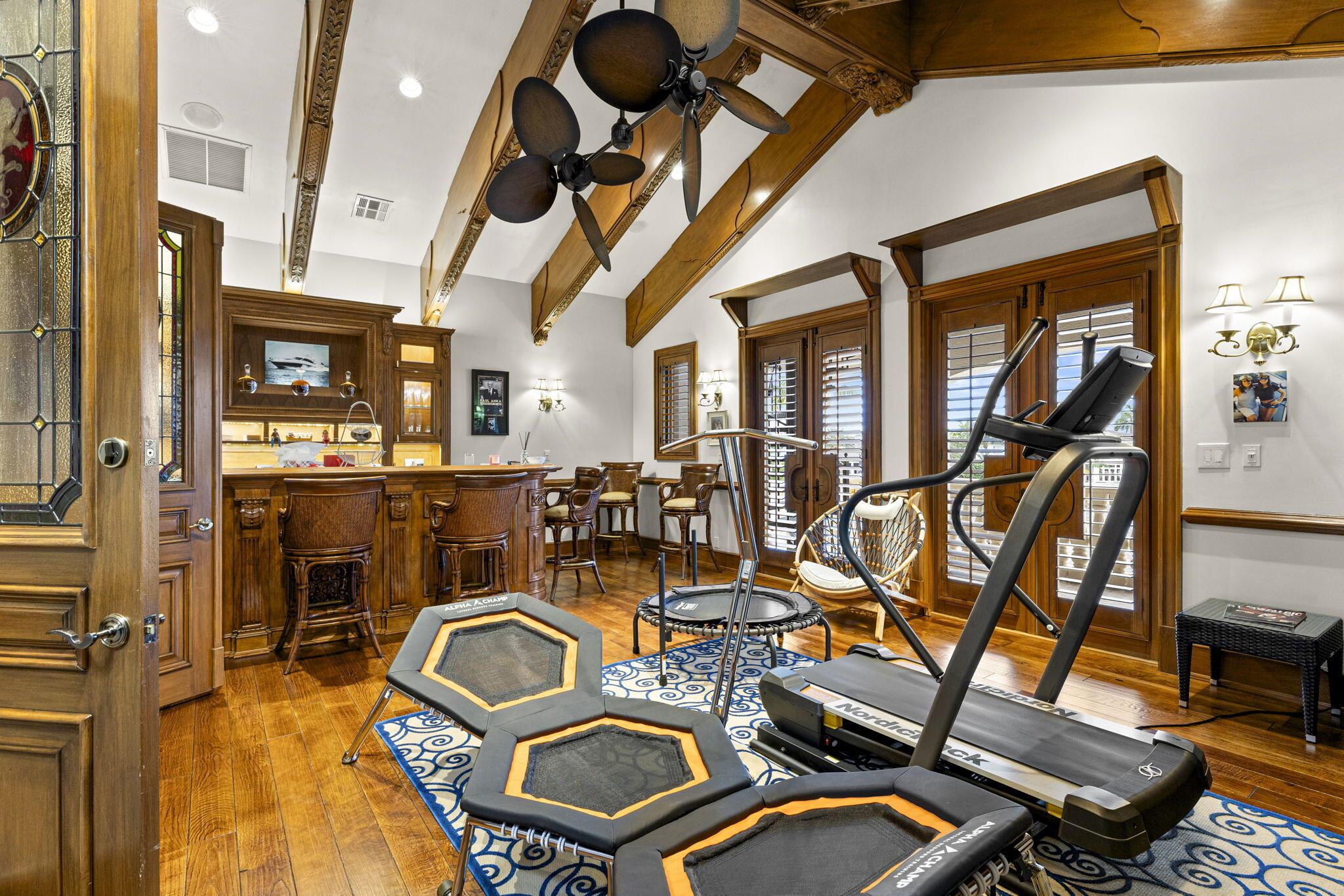 3131 NE 27th Ave Lighthouse Point, FL 33064