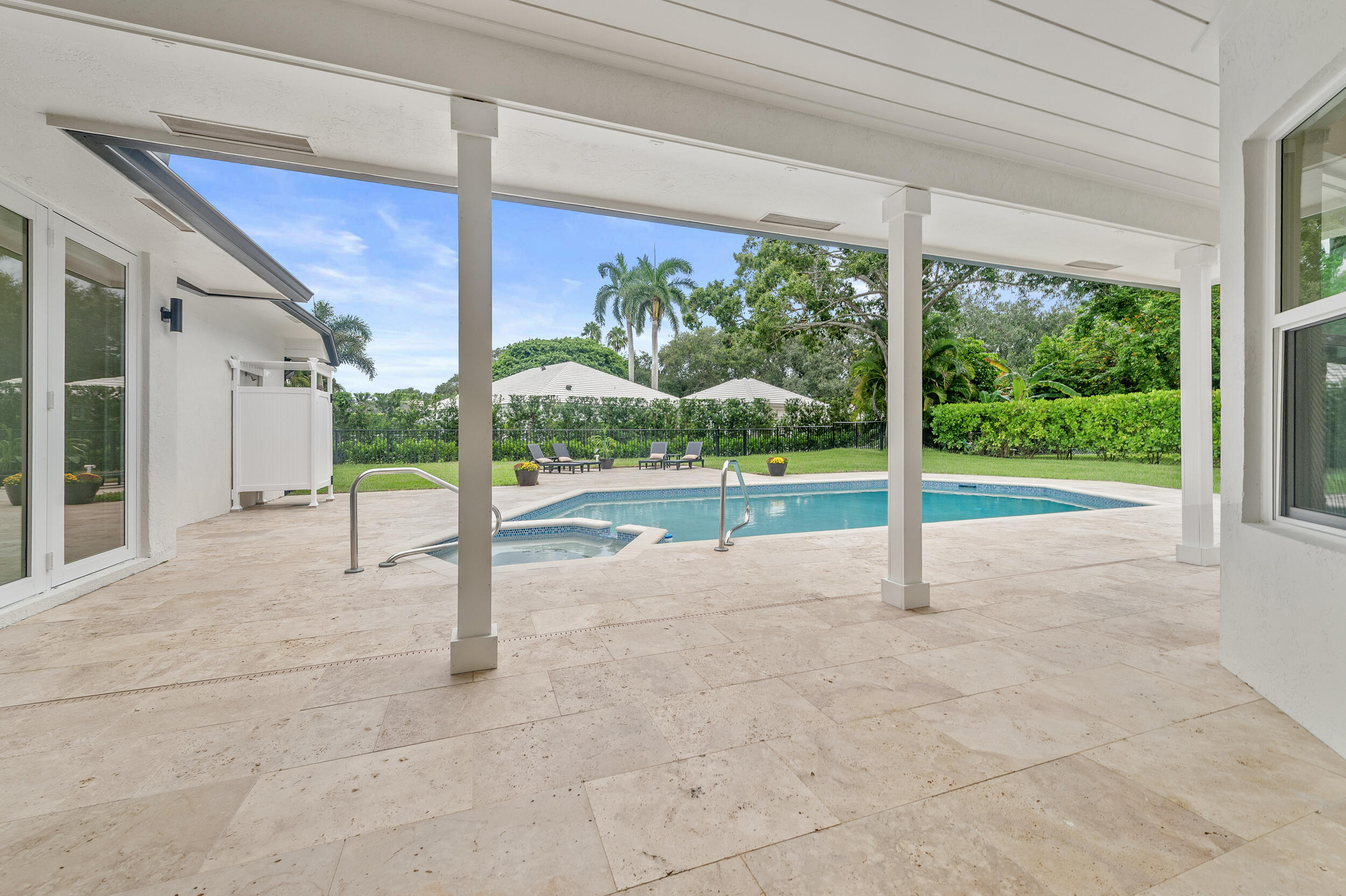 18433 SE Heritage Tequesta, FL 33469