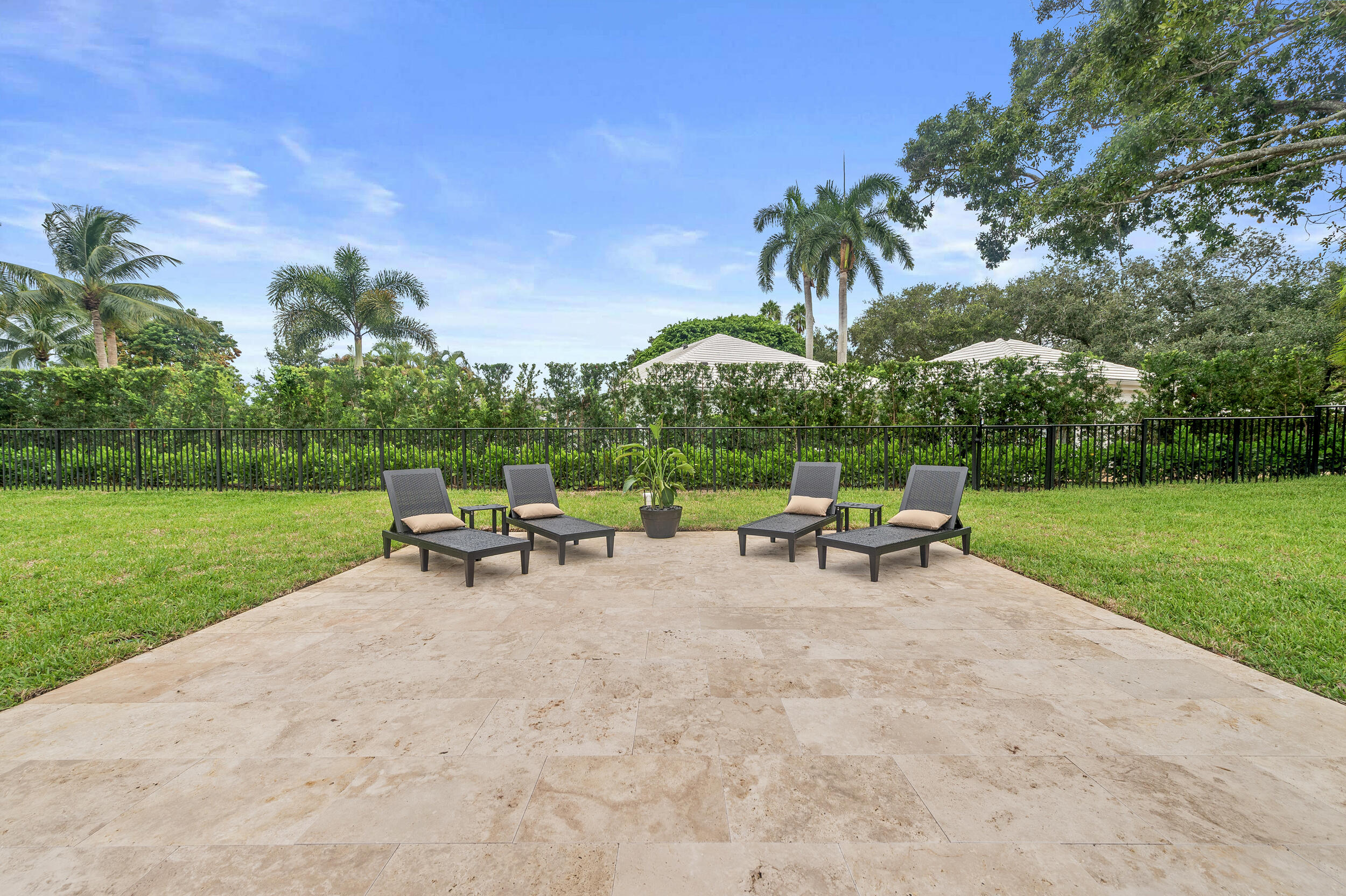 18433 SE Heritage Tequesta, FL 33469