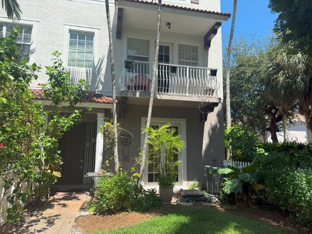 115 Ocean Cay Way #16