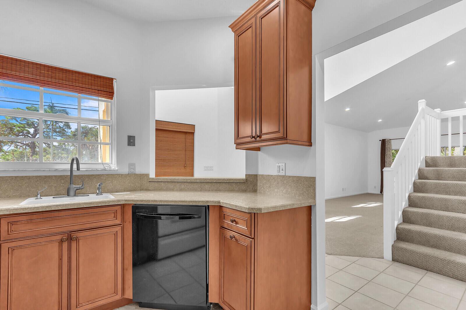 479 Tequesta Dr #1 Tequesta, FL 33469