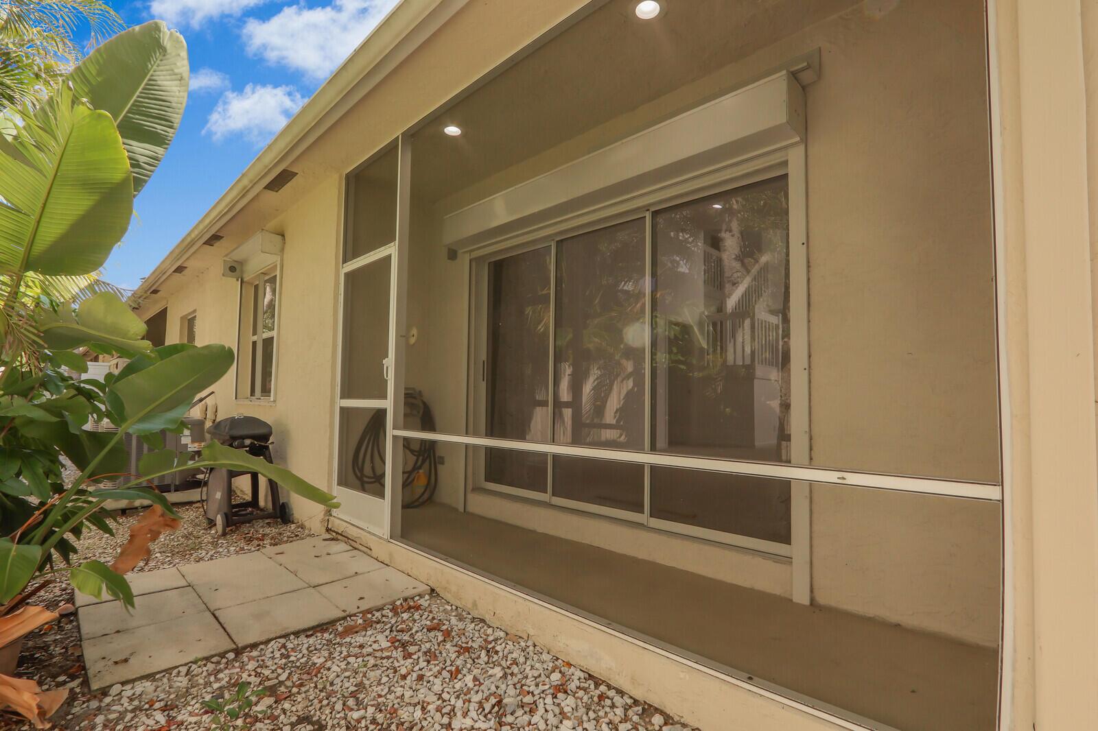 479 Tequesta Dr #1 Tequesta, FL 33469