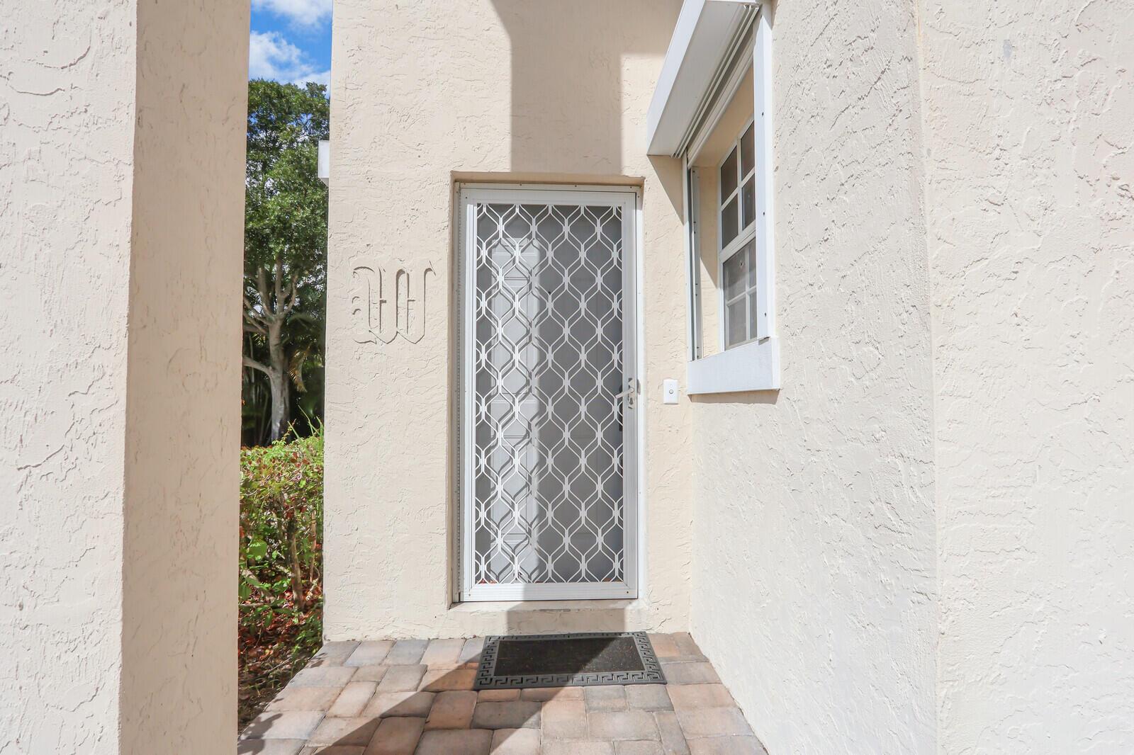 479 Tequesta Dr #1 Tequesta, FL 33469