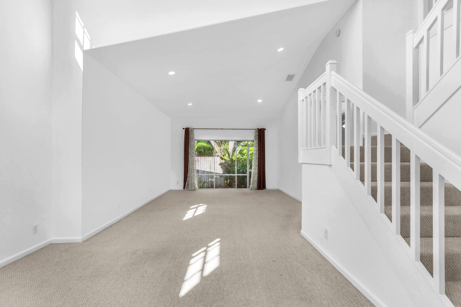 479 Tequesta Dr #1 Tequesta, FL 33469