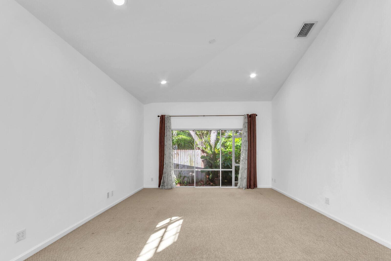 479 Tequesta Dr #1 Tequesta, FL 33469