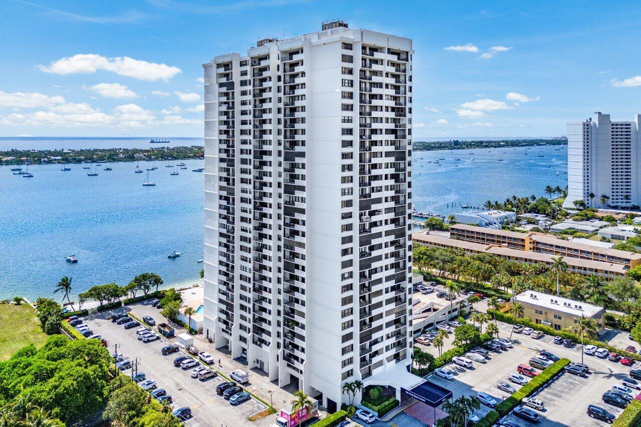 5600 N Flagler Dr #Ph109