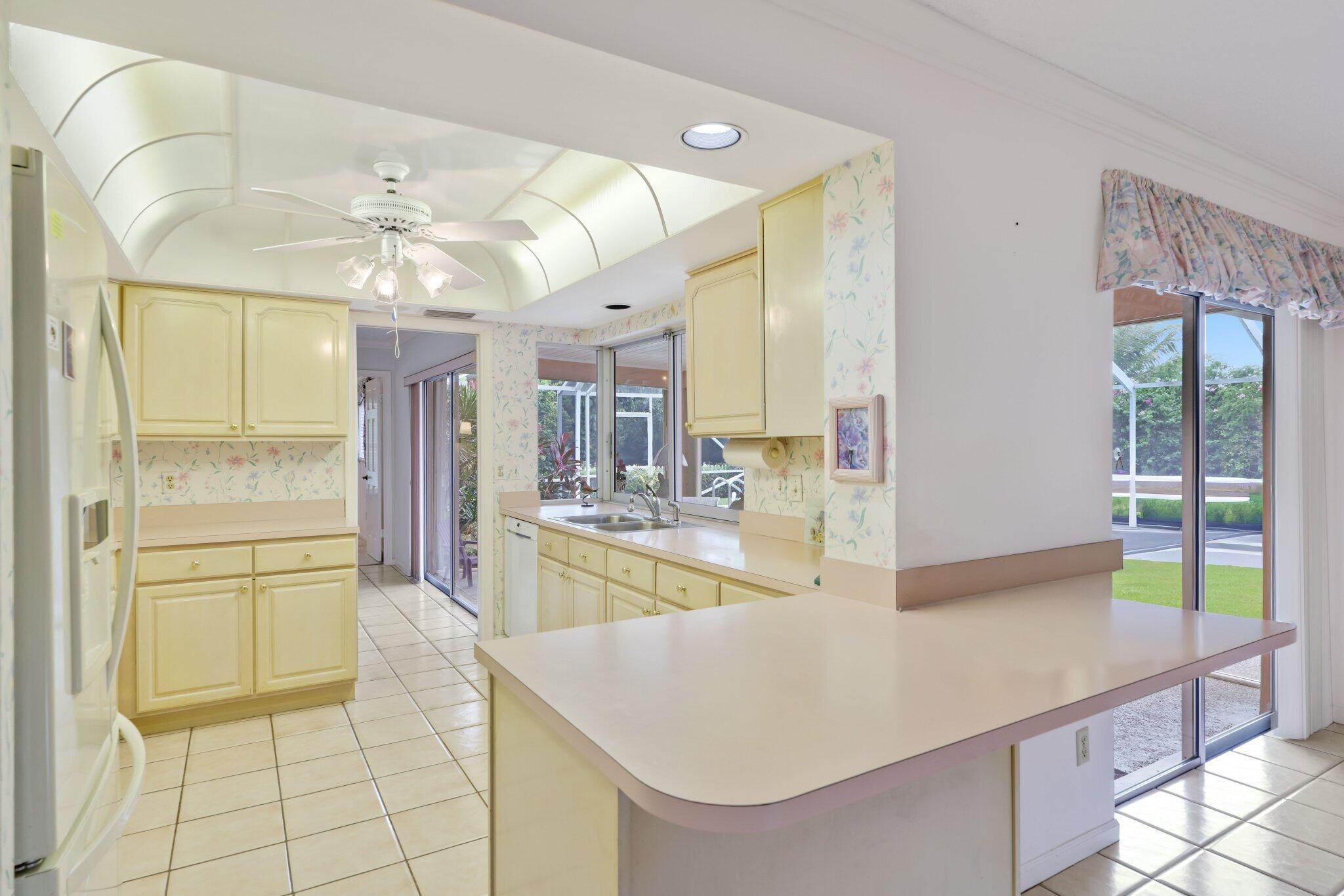 73 Fairview Tequesta, FL 33469