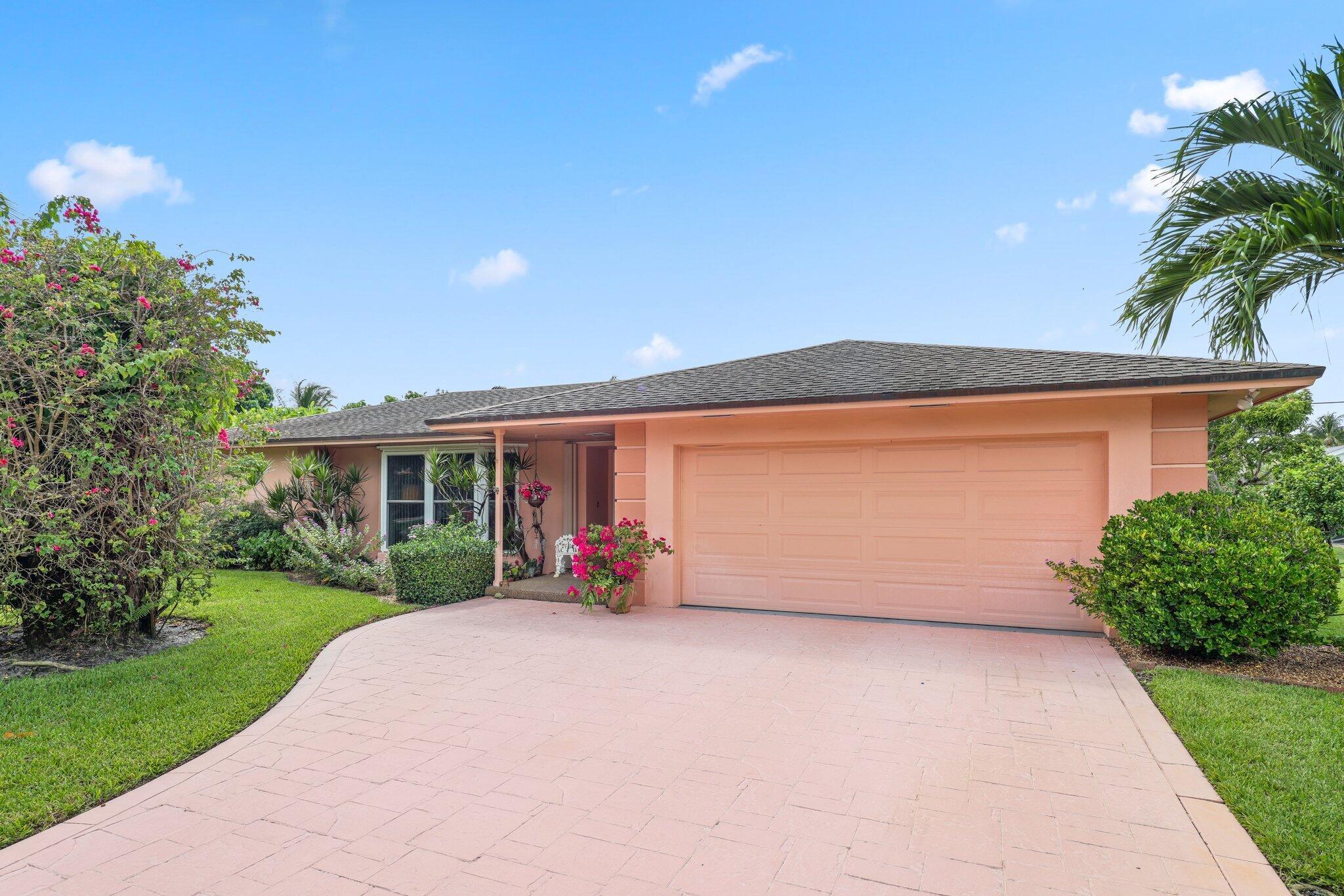 73 Fairview Tequesta, FL 33469