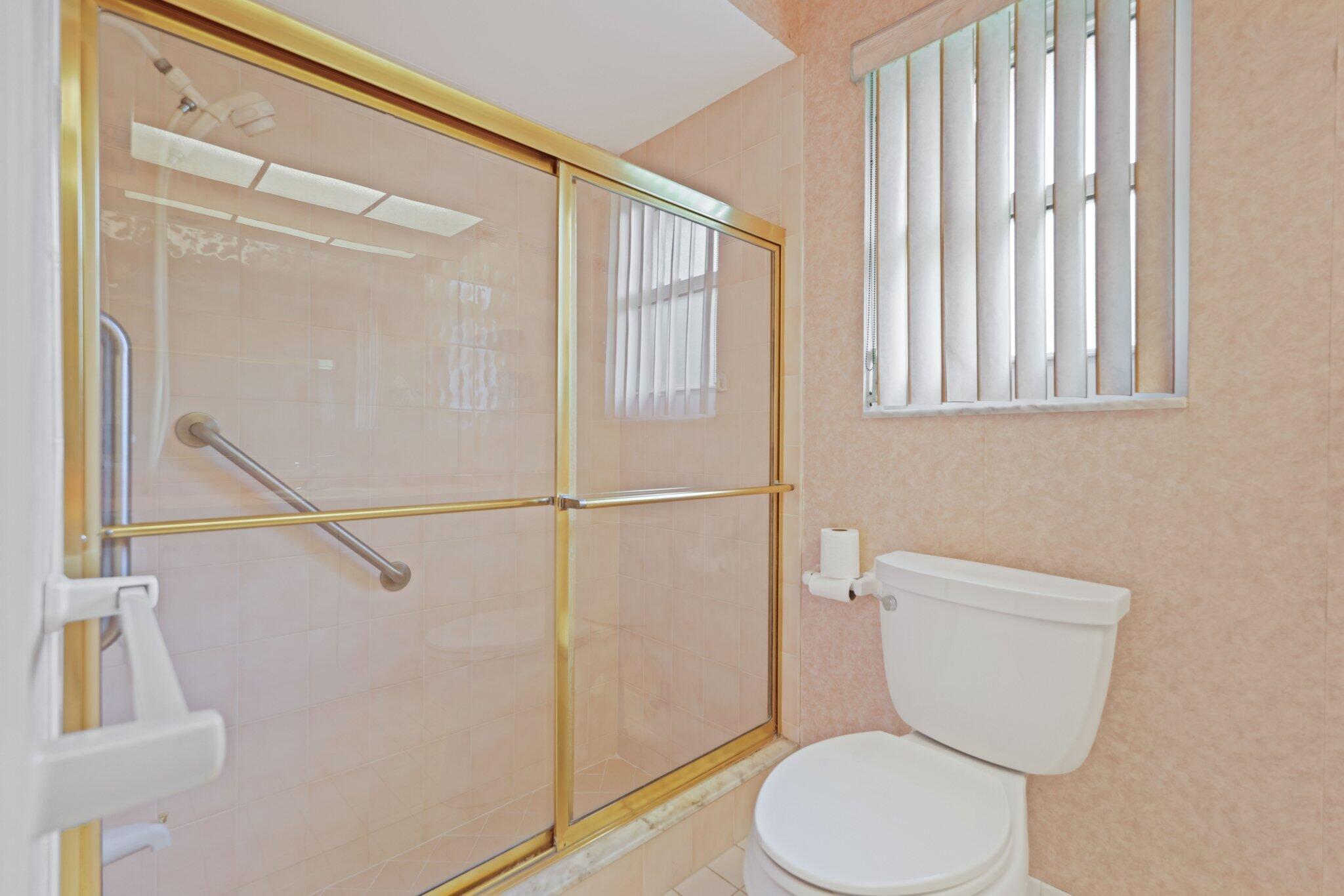 73 Fairview Tequesta, FL 33469