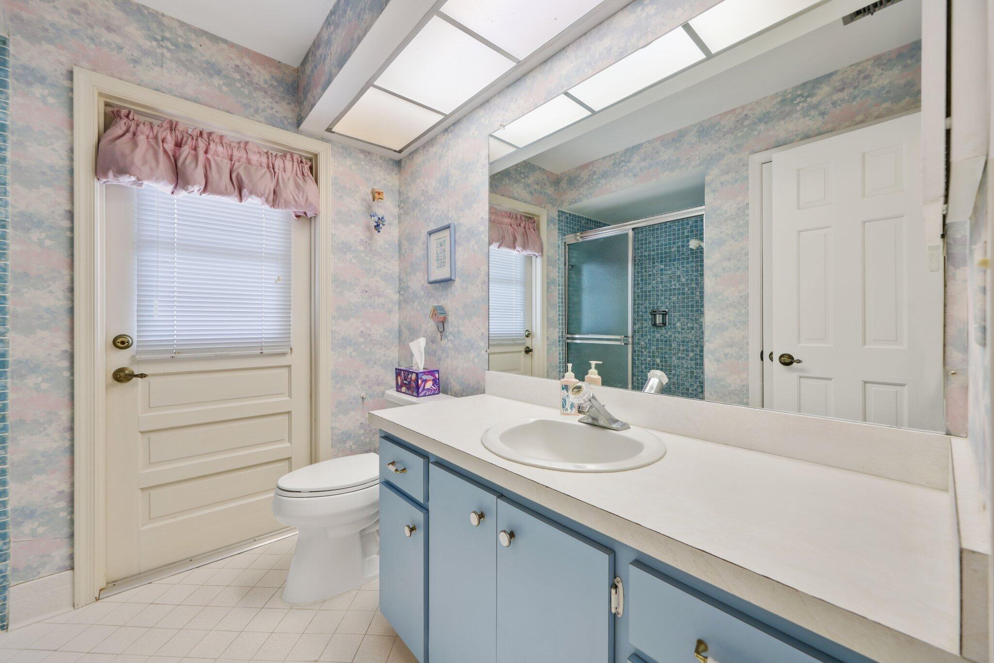 73 Fairview Tequesta, FL 33469