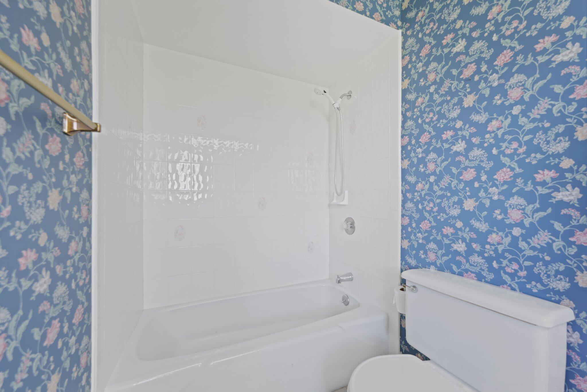 73 Fairview Tequesta, FL 33469