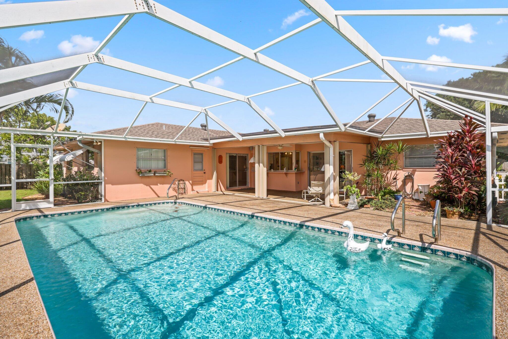 73 Fairview Tequesta, FL 33469