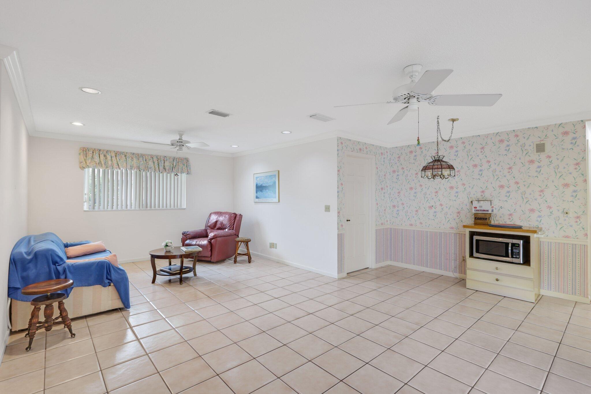 73 Fairview Tequesta, FL 33469