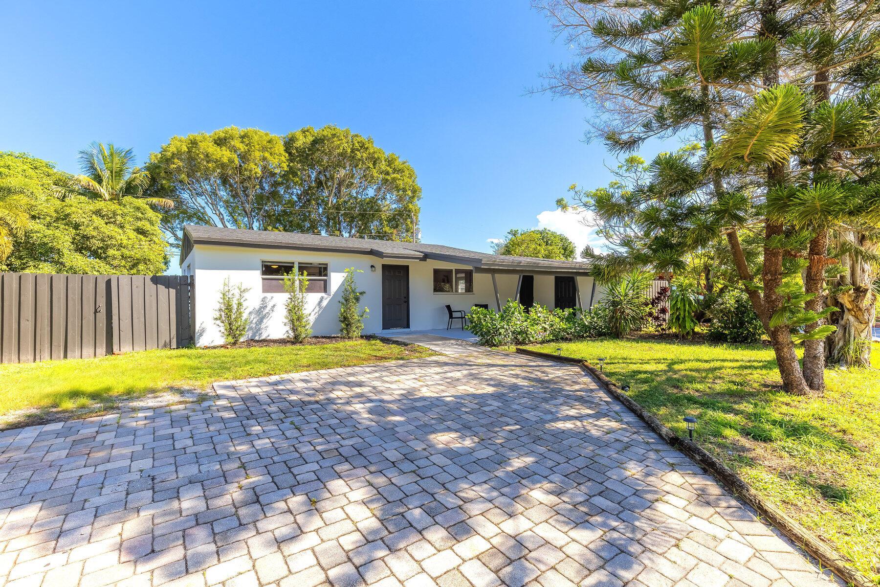 9148 Bamboo Dr
