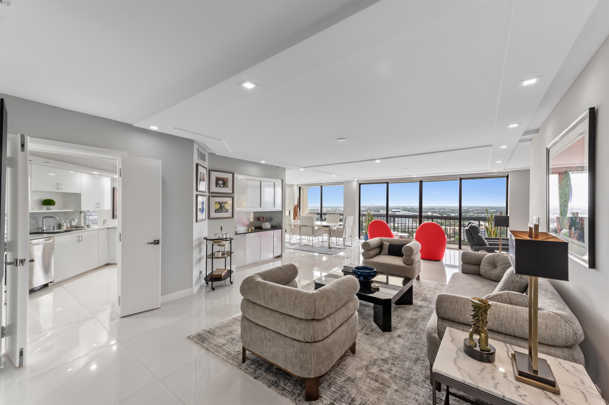 1900 Consulate Pl #2104