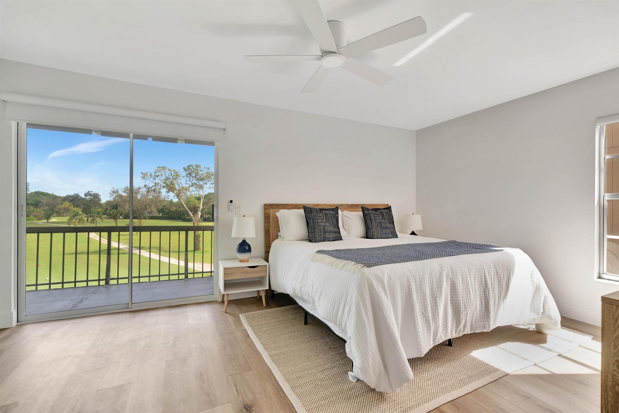 18419 SE Wood Hvn Ln #E Jupiter, FL 33469