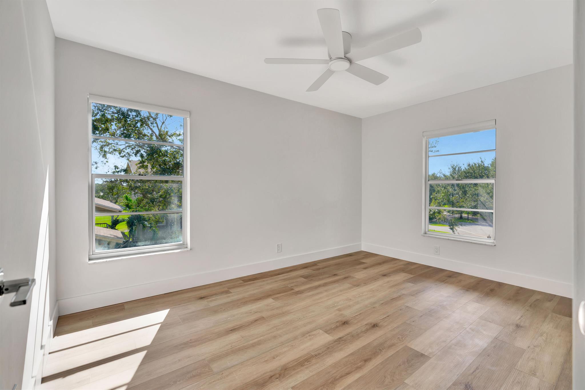 18419 SE Wood Hvn Ln #E Jupiter, FL 33469