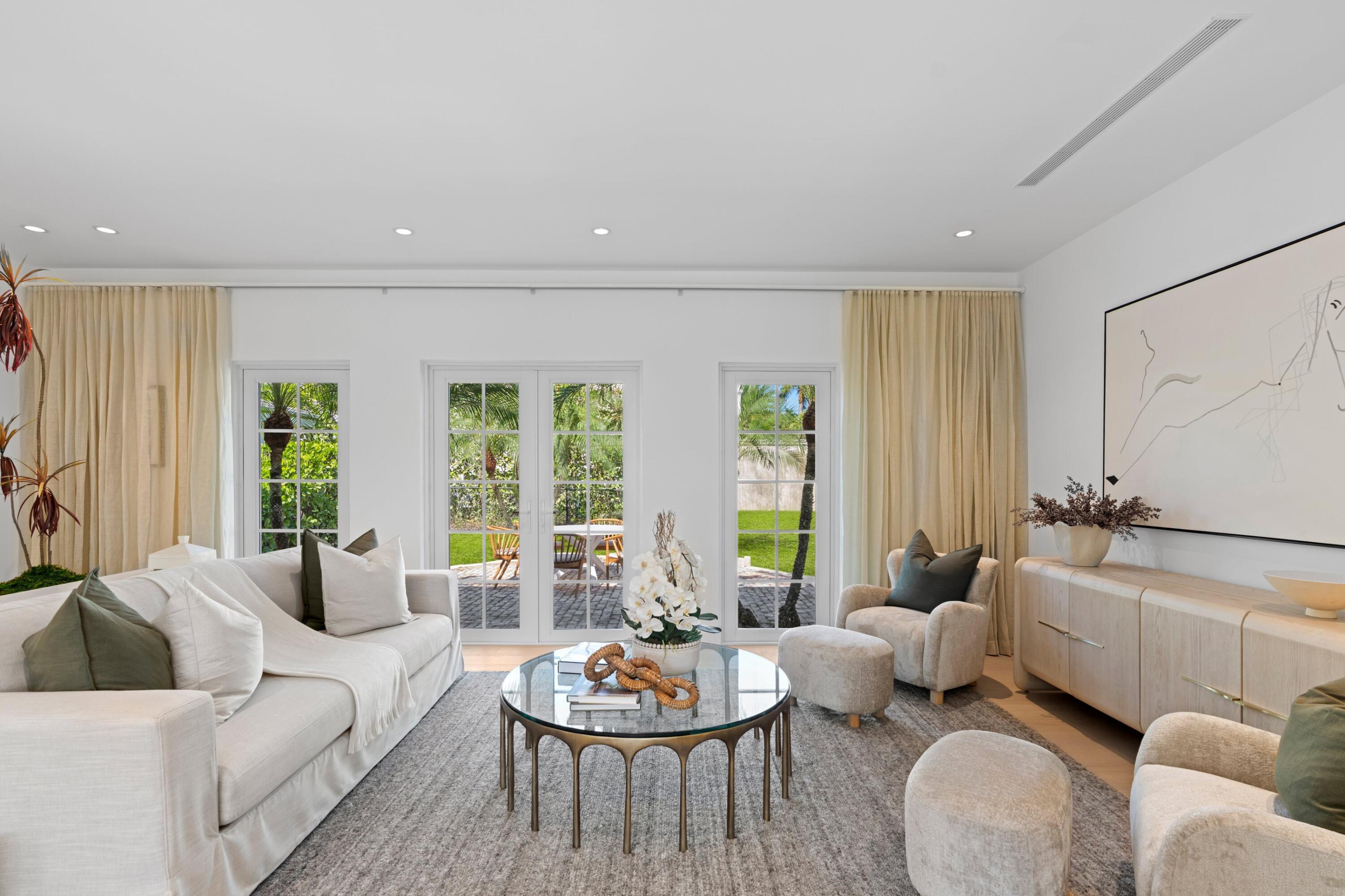 257 Via Linda Palm Beach, FL 33480