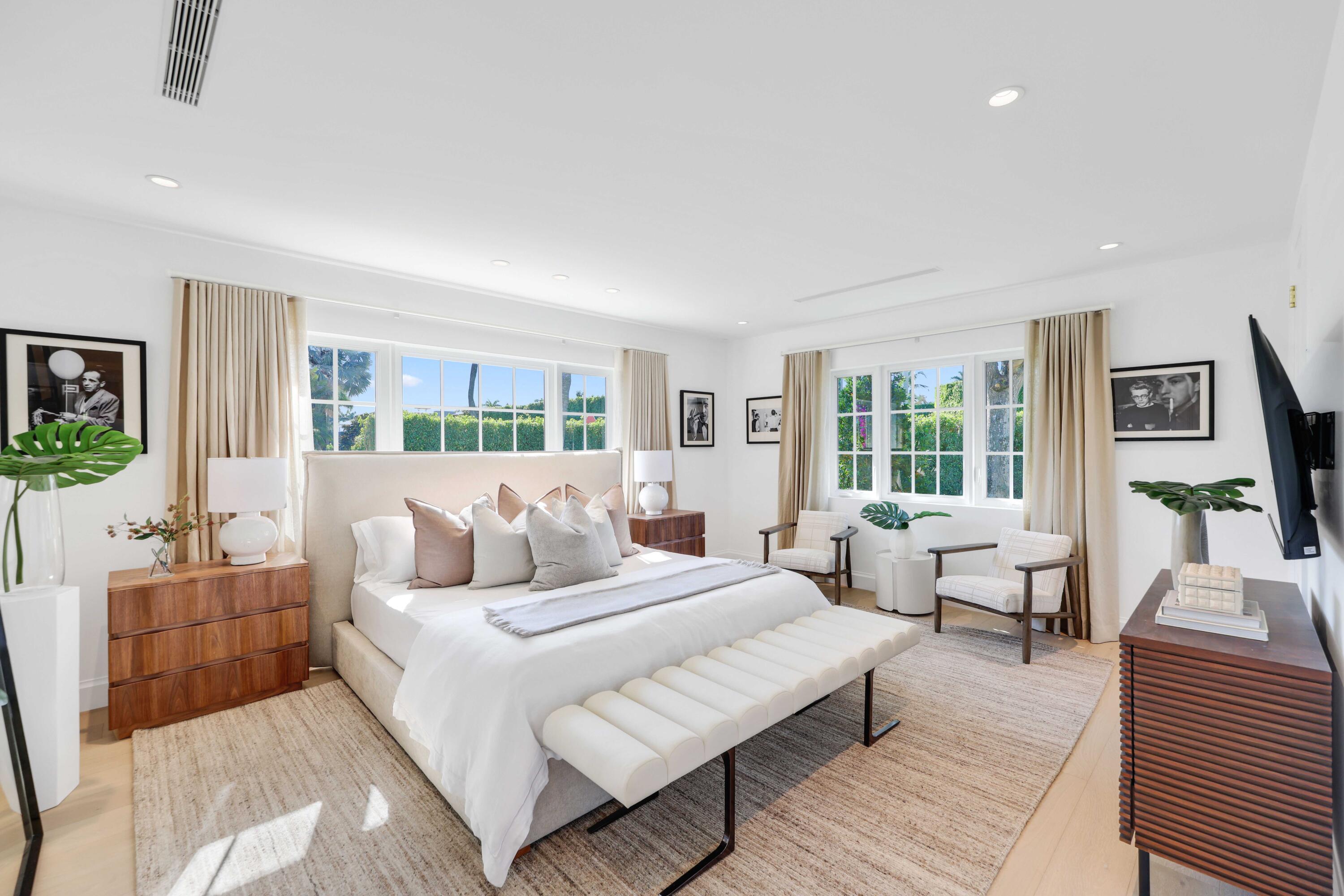 257 Via Linda Palm Beach, FL 33480