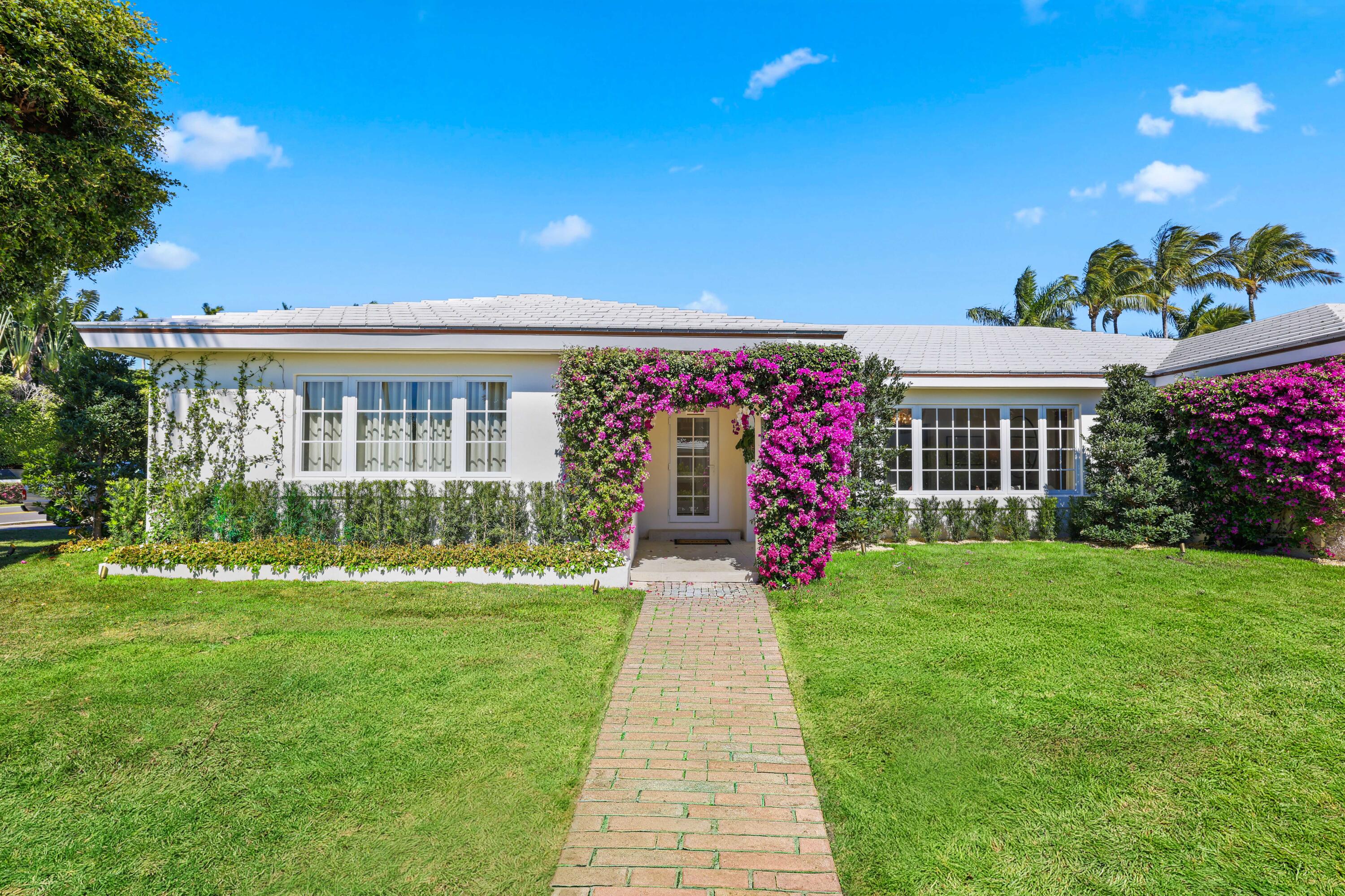 257 Via Linda Palm Beach, FL 33480