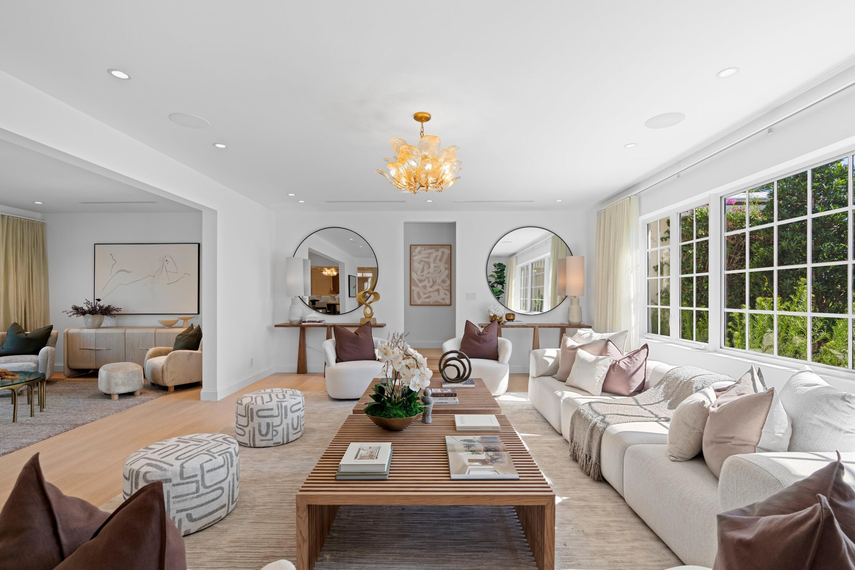 257 Via Linda Palm Beach, FL 33480