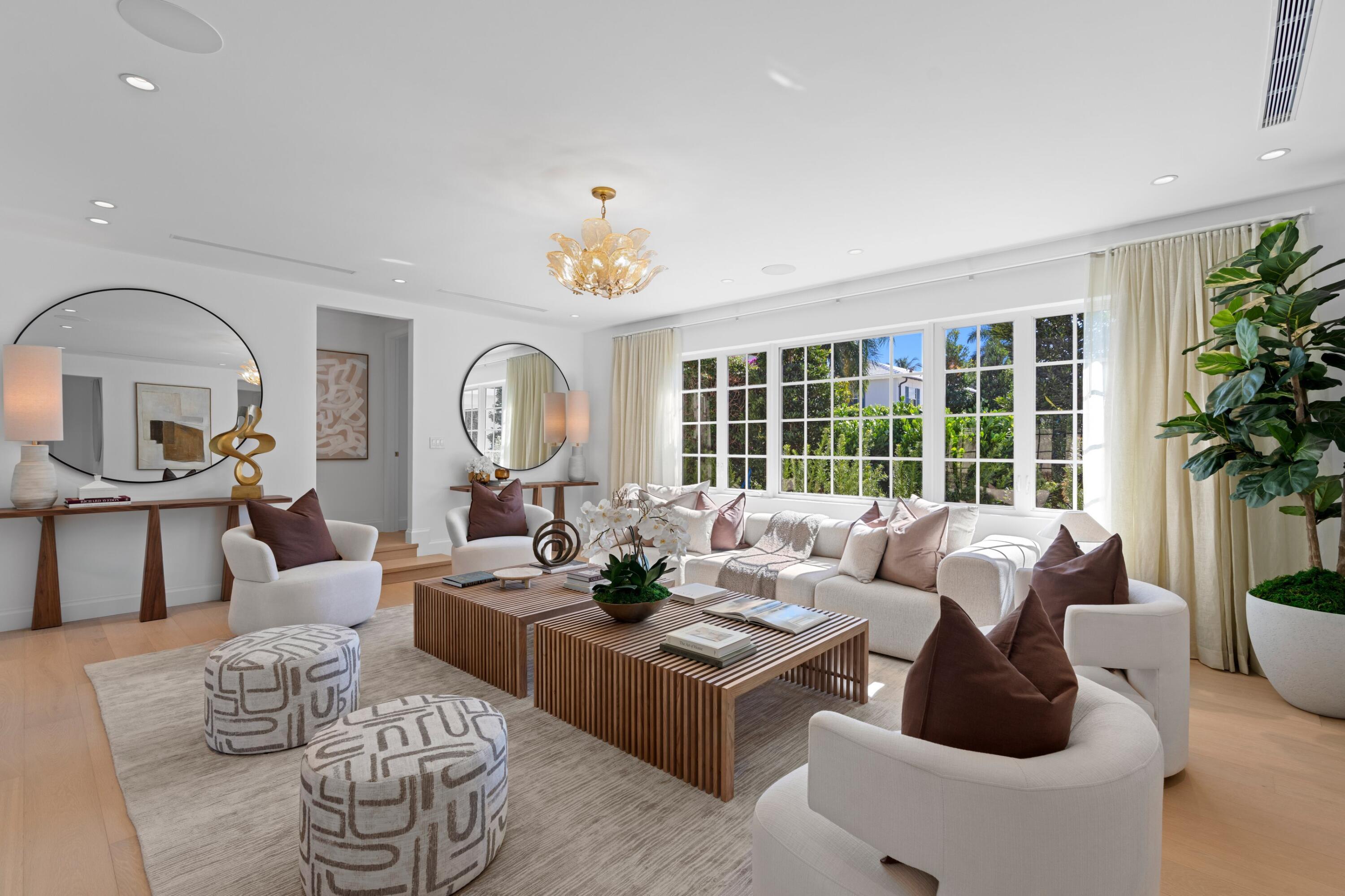 257 Via Linda Palm Beach, FL 33480