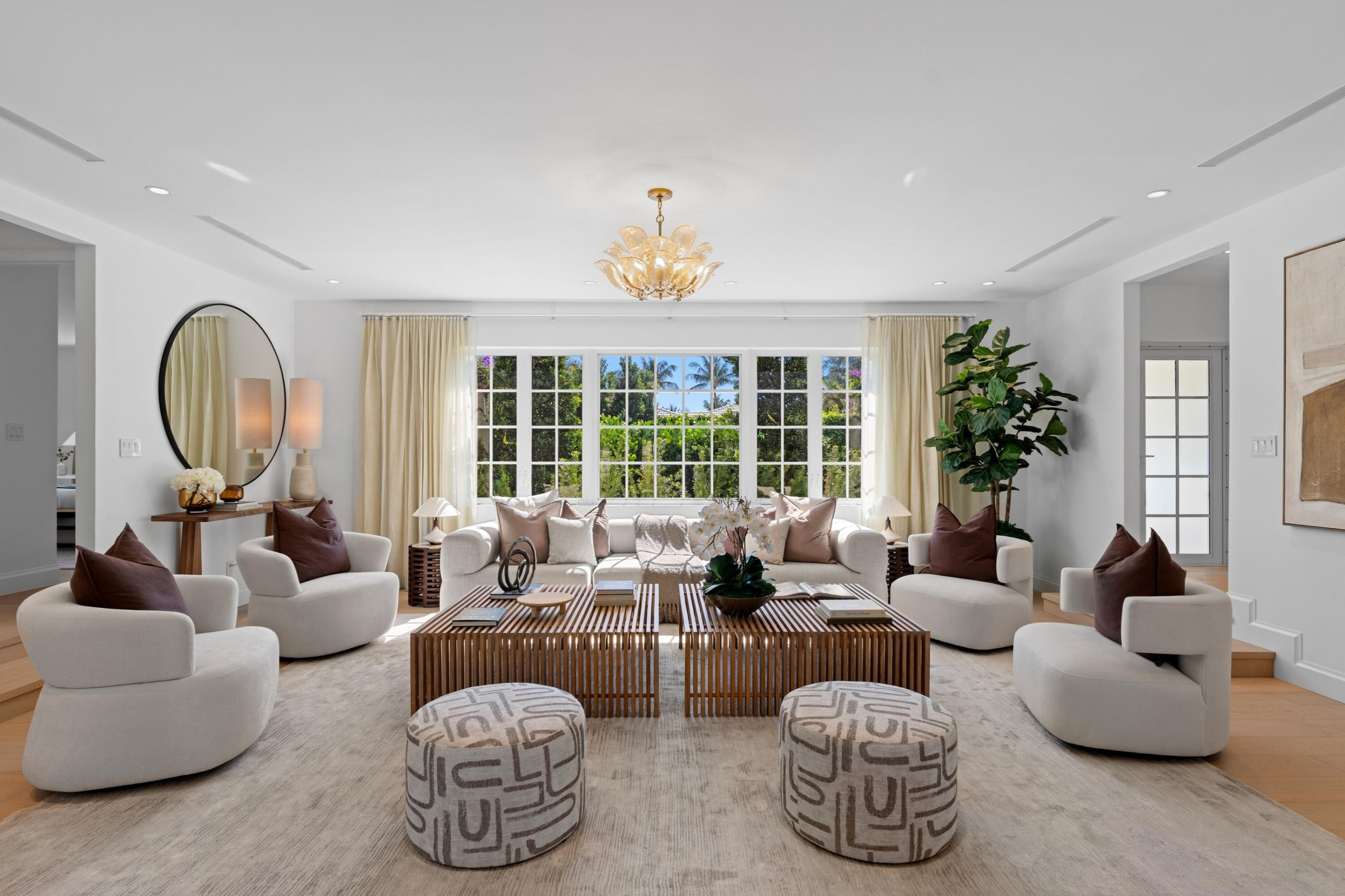 257 Via Linda Palm Beach, FL 33480