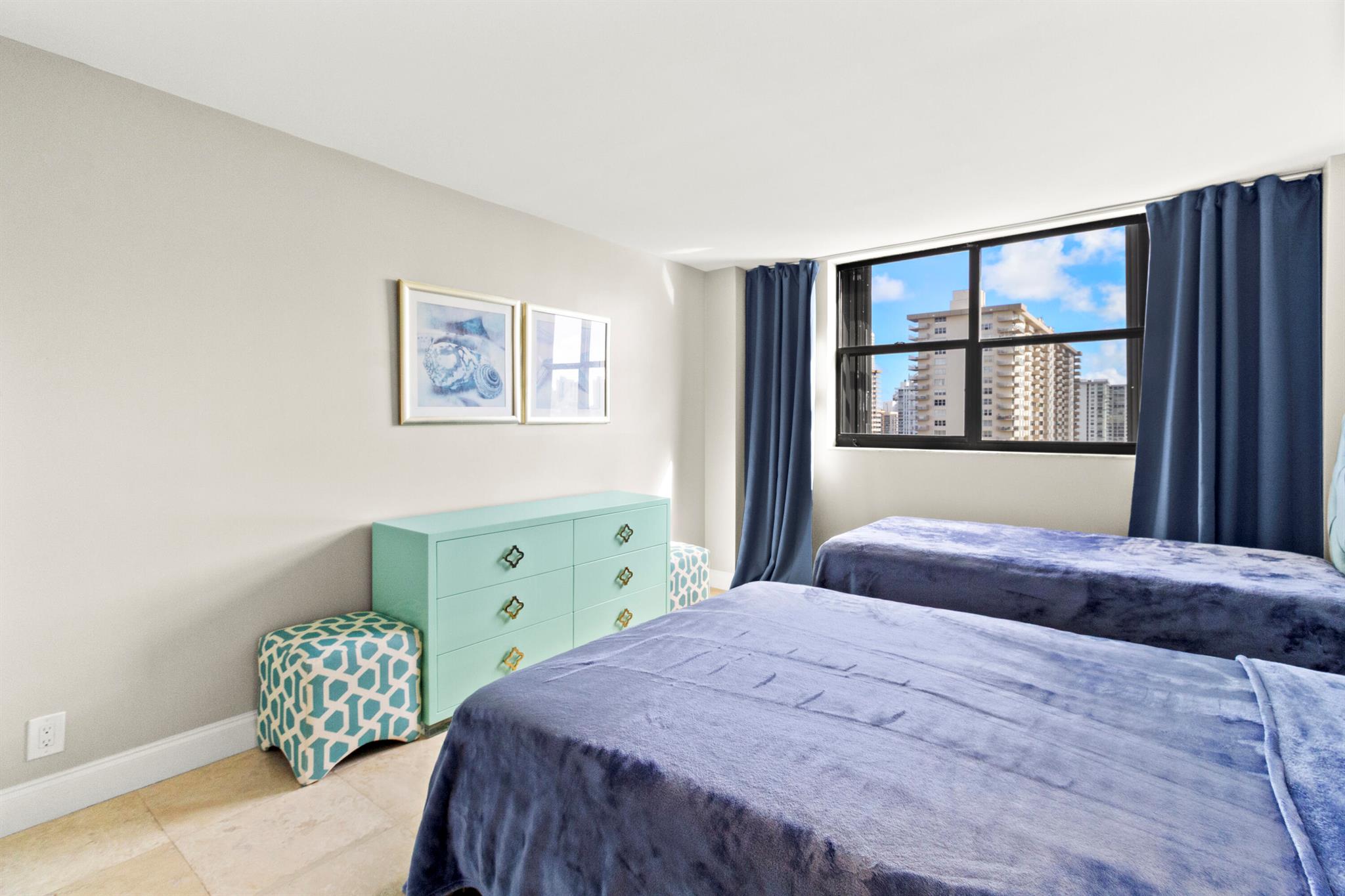 image Winston Towers 700 Condo25