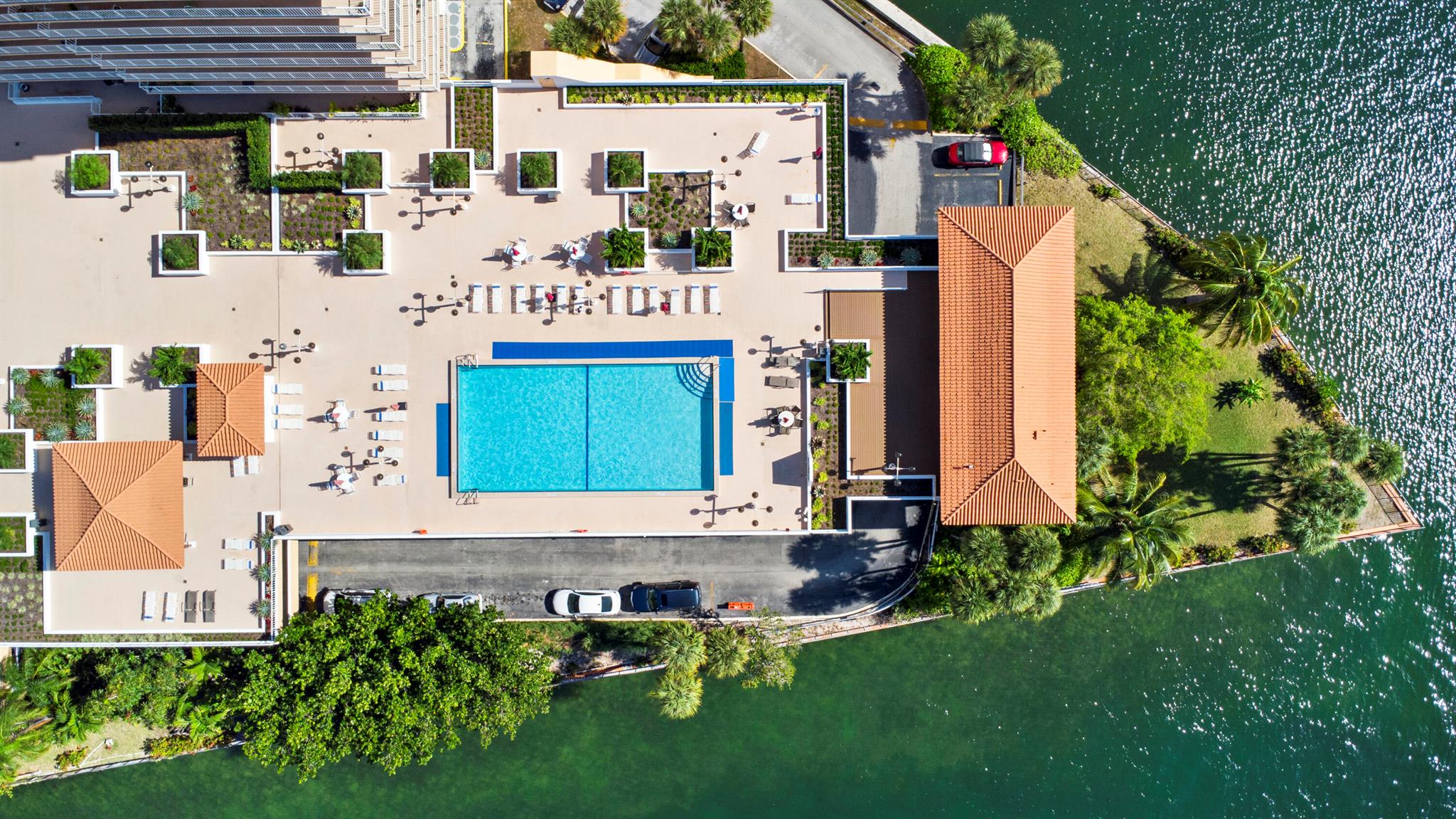 image Winston Towers 700 Condo33