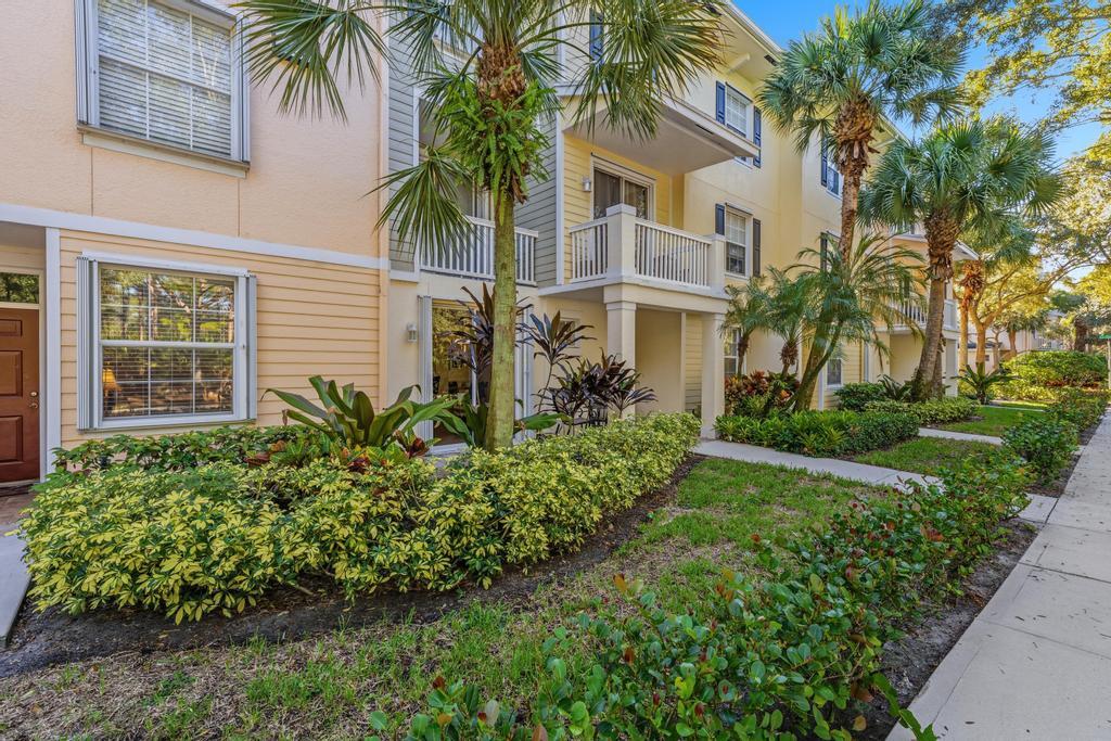 125 Galicia Way #102 Jupiter, FL 33458