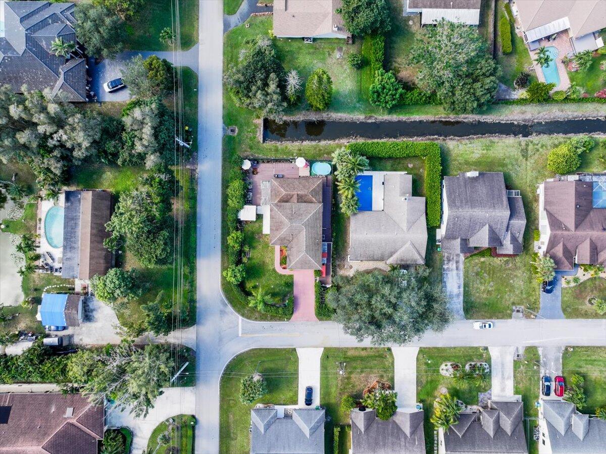 2151 NW 121st Ave Plantation, FL 33323