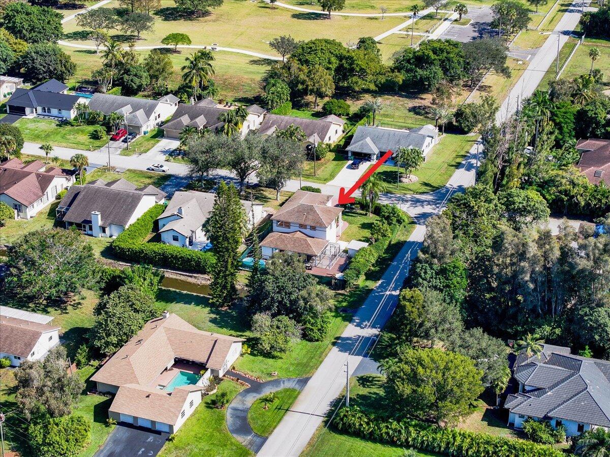 2151 NW 121st Ave Plantation, FL 33323