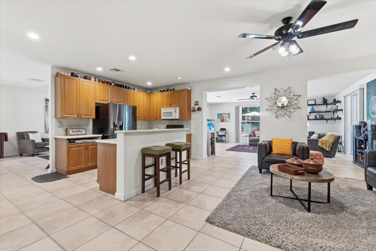 2151 NW 121st Ave Plantation, FL 33323