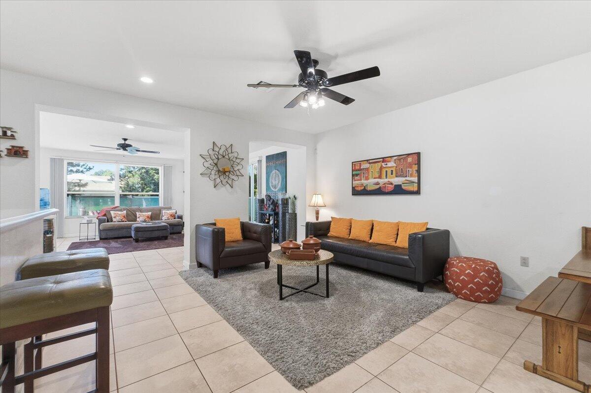 2151 NW 121st Ave Plantation, FL 33323