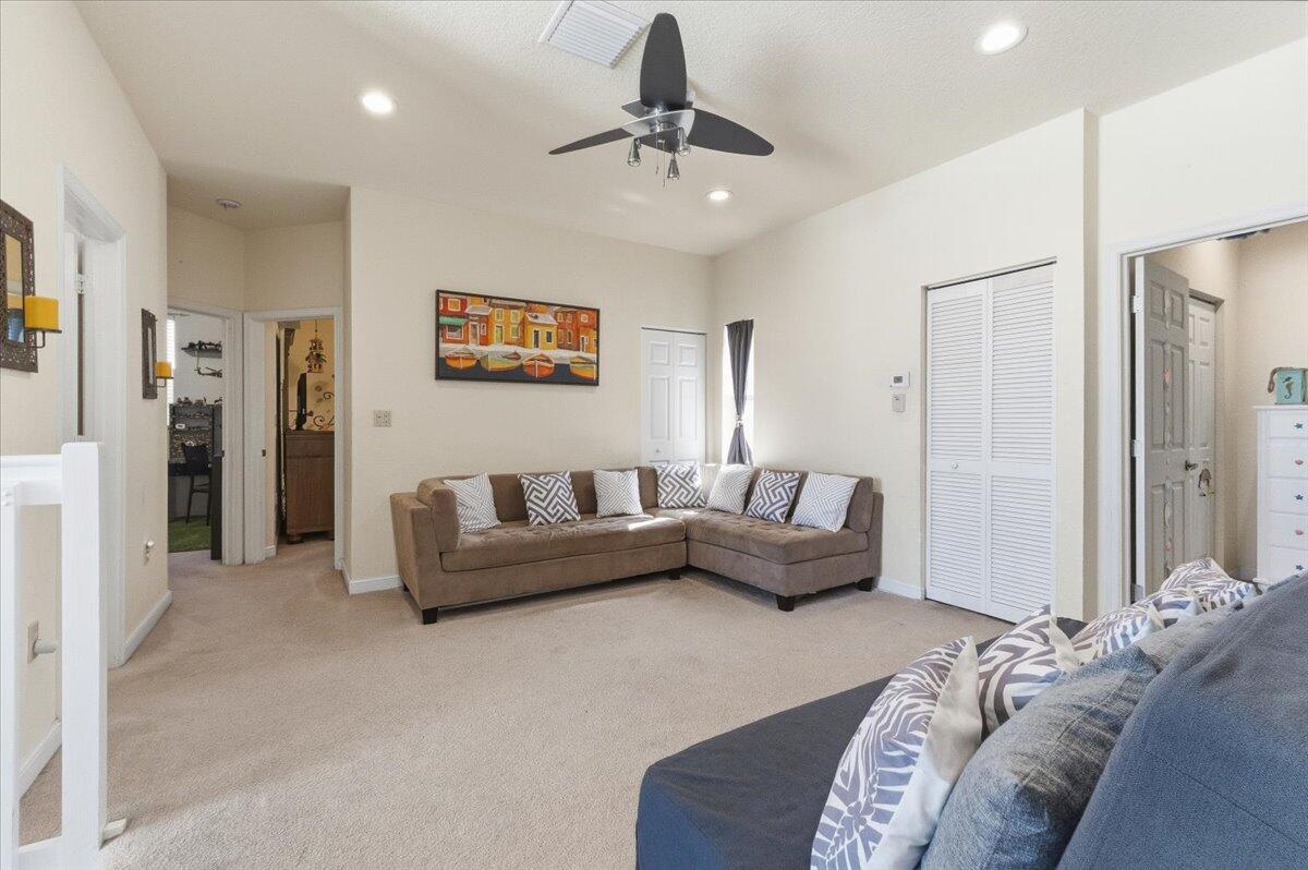 2151 NW 121st Ave Plantation, FL 33323