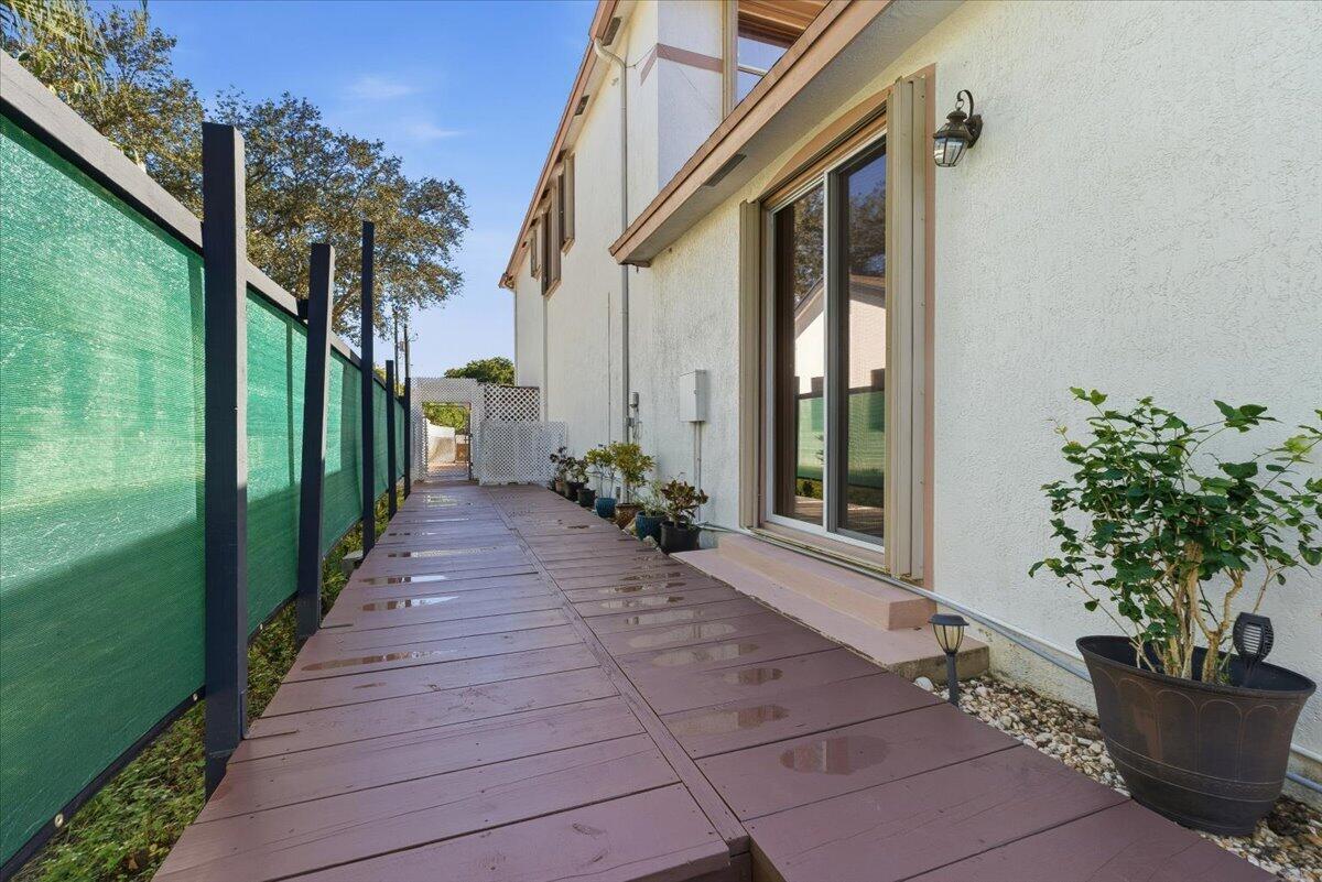 2151 NW 121st Ave Plantation, FL 33323