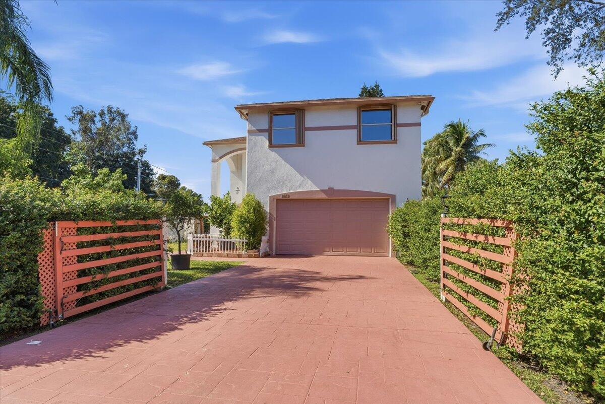 2151 NW 121st Ave Plantation, FL 33323