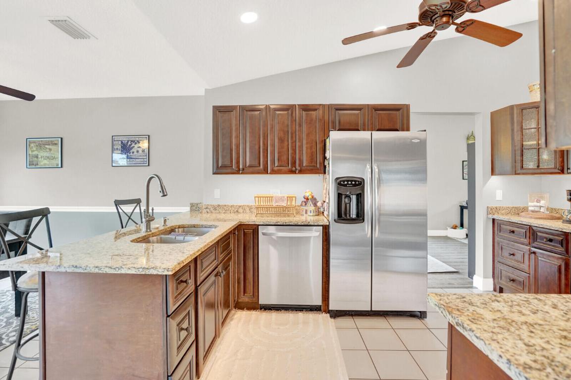 1068 Northumberland Ct Wellington, FL 33414