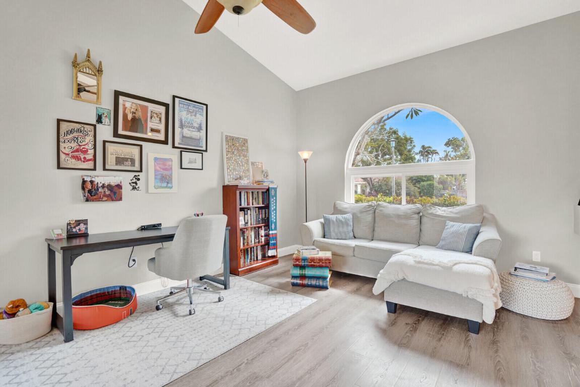 1068 Northumberland Ct Wellington, FL 33414